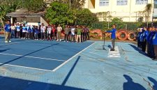 Aneng Pimpin Apel Persiapan DPC Partai Demokrat Kabupaten Kepulauan Anambas Memulai Gerakan Langit Biru Sambut HUT ke-25.

Foto : Raspen Gultom