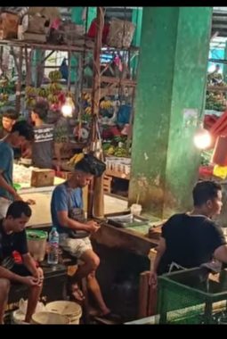 Konsumen Keluhkan Timbangan Para Pedagang di Pasar Puan Maimun